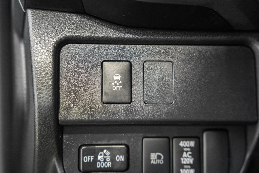 Used 2023 Toyota Tacoma TRD Off-Road AWD/4WD image 39