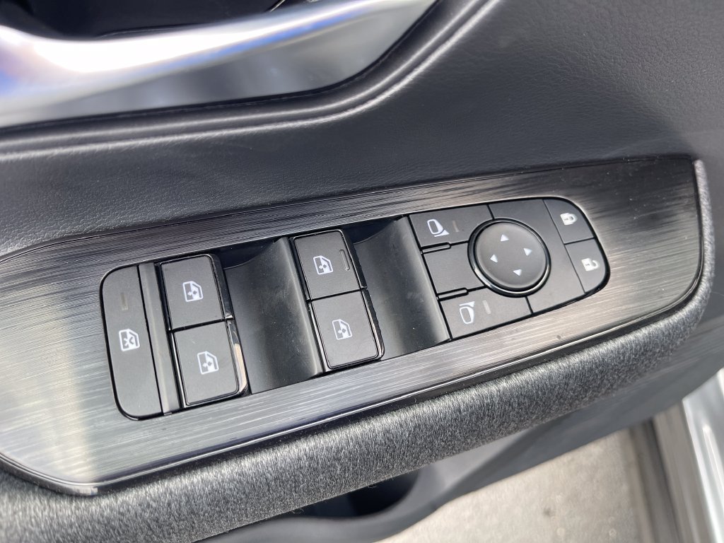 New 2027 Nissan Kicks SV AWD/4WD image 11