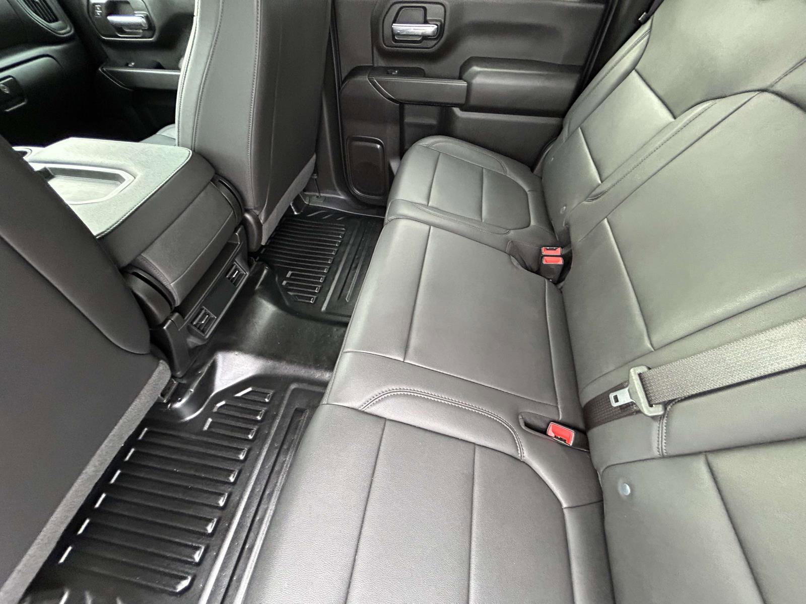 Used 2023 GMC Sierra 3500 Pro w/ Convenience Package image 11