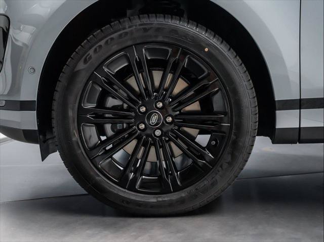New 2026 Land Rover Range Rover Evoque S AWD/4WD image 11