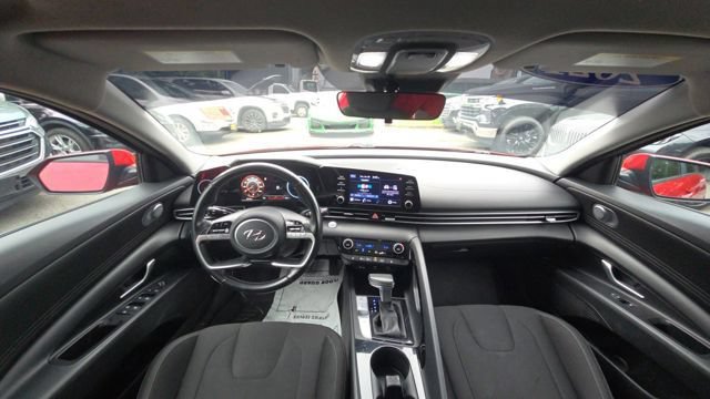 Used 2021 Hyundai Elantra SEL w/ Convenience Package FWD video 2