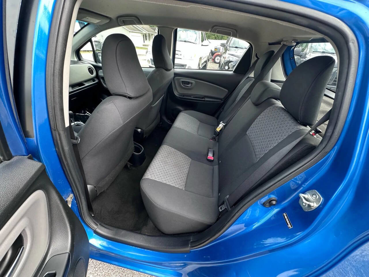 Used 2016 Toyota Yaris LE image 11