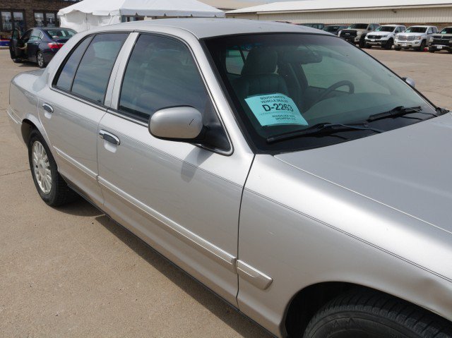 Used 2007 Mercury Grand Marquis LS RWD image 8