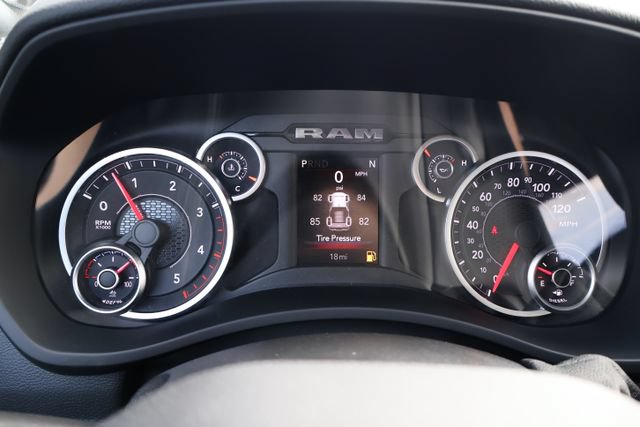 New 2026 RAM 2500 Lone Star AWD/4WD image 16