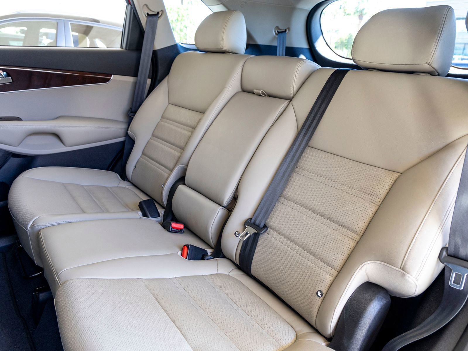 Used 2016 Kia Sorento EX image 21