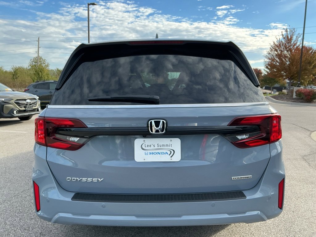 Certified 2026 Honda Odyssey Touring image 11
