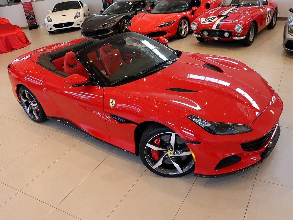 Certified 2022 Ferrari Portofino M image 15