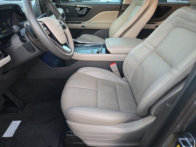 Used 2023 Lincoln Aviator Reserve RWD image 13