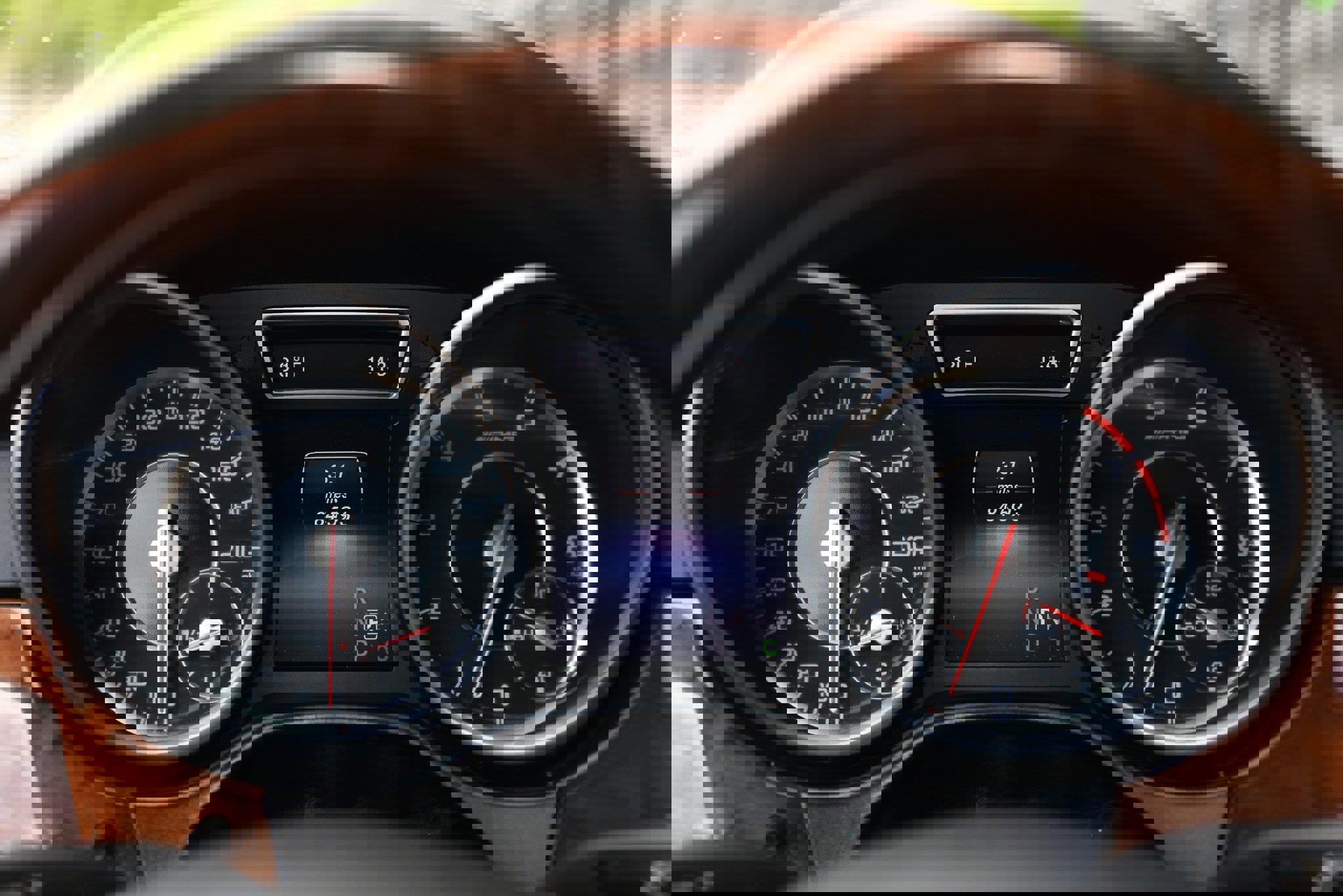 Used 2015 Mercedes-Benz GL 63 AMG 4MATIC image 43