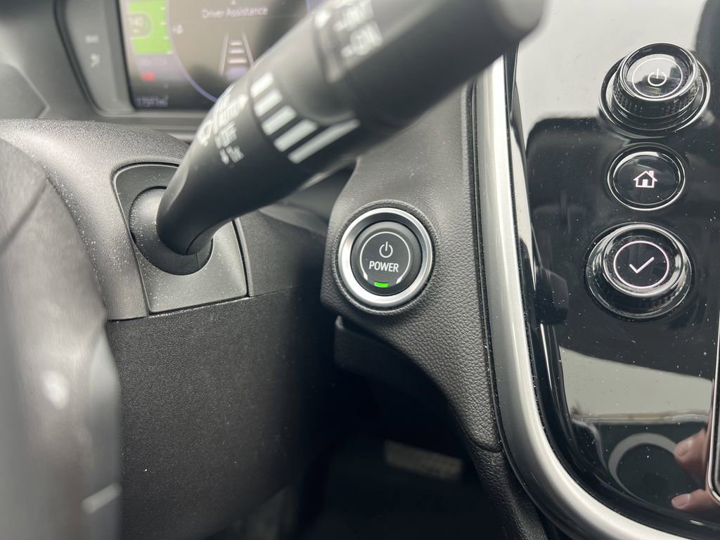 Certified 2023 Chevrolet Bolt EUV Premier w/ Sun & Sound Package FWD image 24