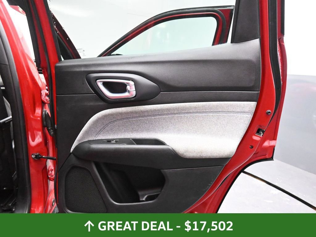 Used 2023 Jeep Compass Sport image 22