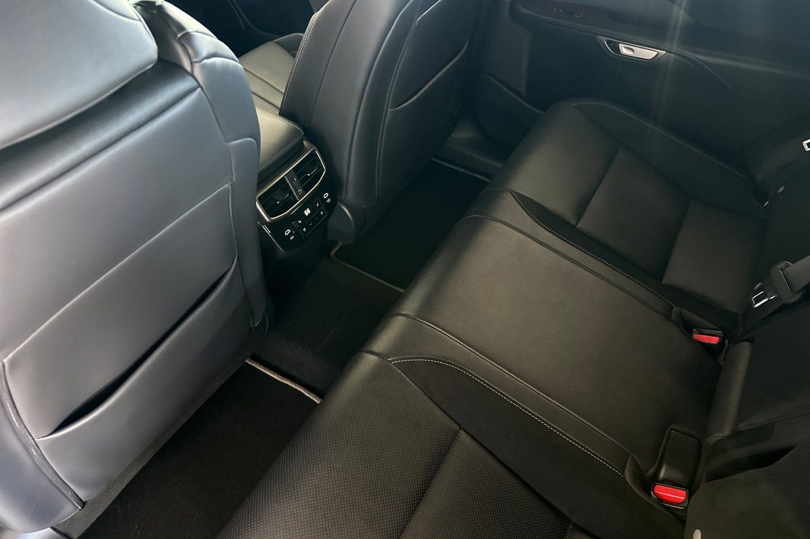 Used 2023 Lexus RX 500h F Sport w/ Cold Area Package AWD/4WD image 9