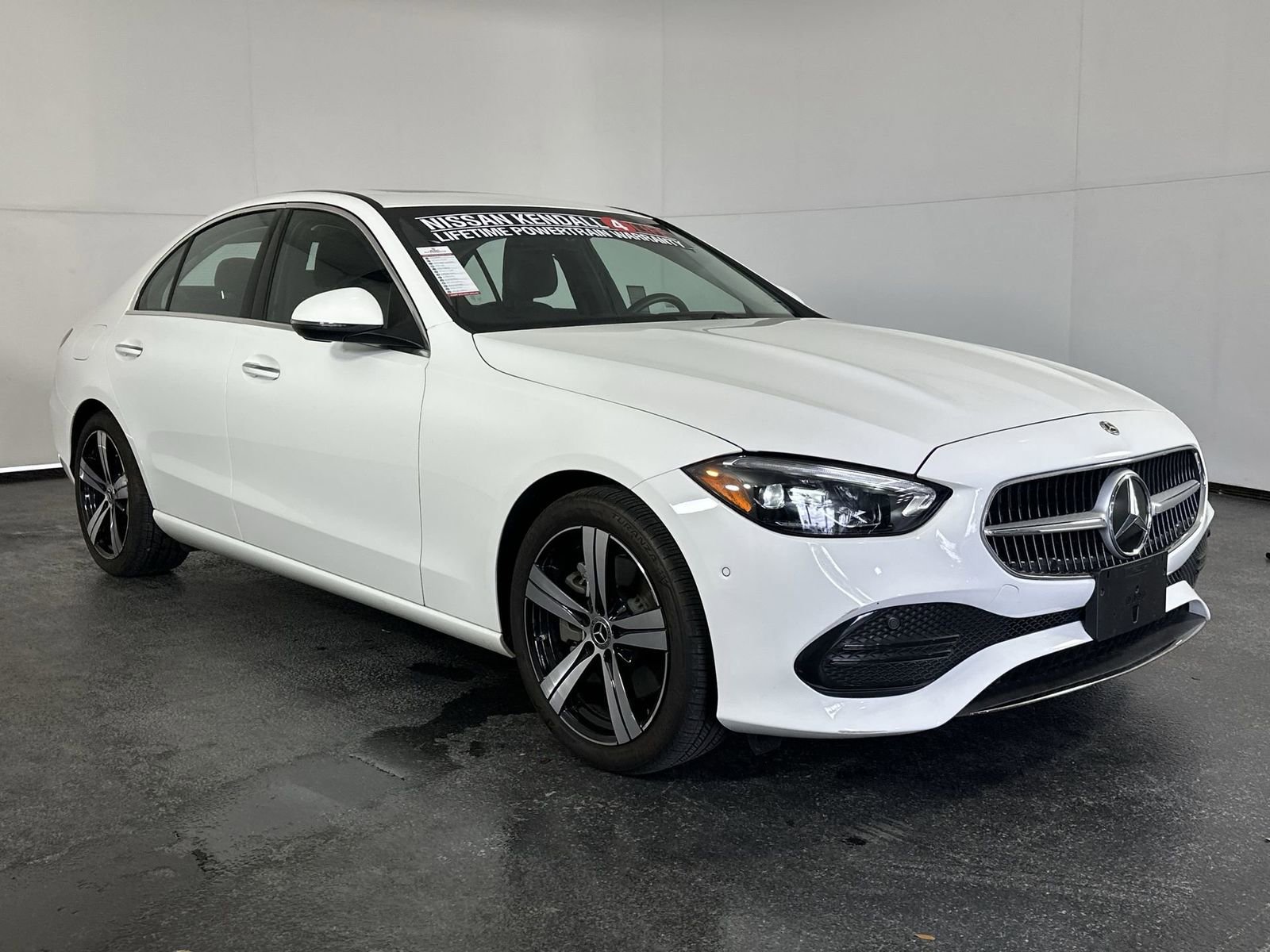 Used 2025 Mercedes-Benz C 300 Sedan image 2