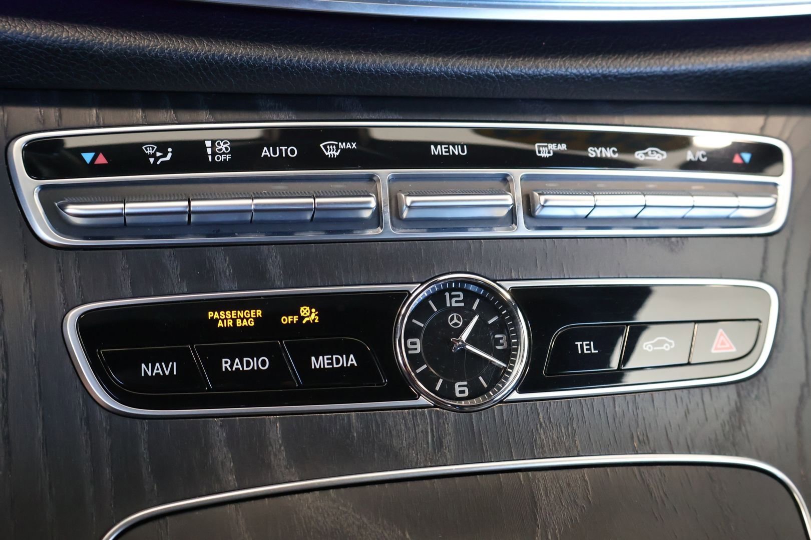 Used 2020 Mercedes-Benz E 450 Cabriolet image 25