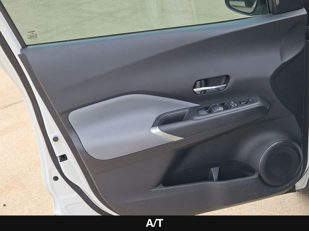 Used 2023 Nissan Kicks SR w/ SR Premium Package image 14