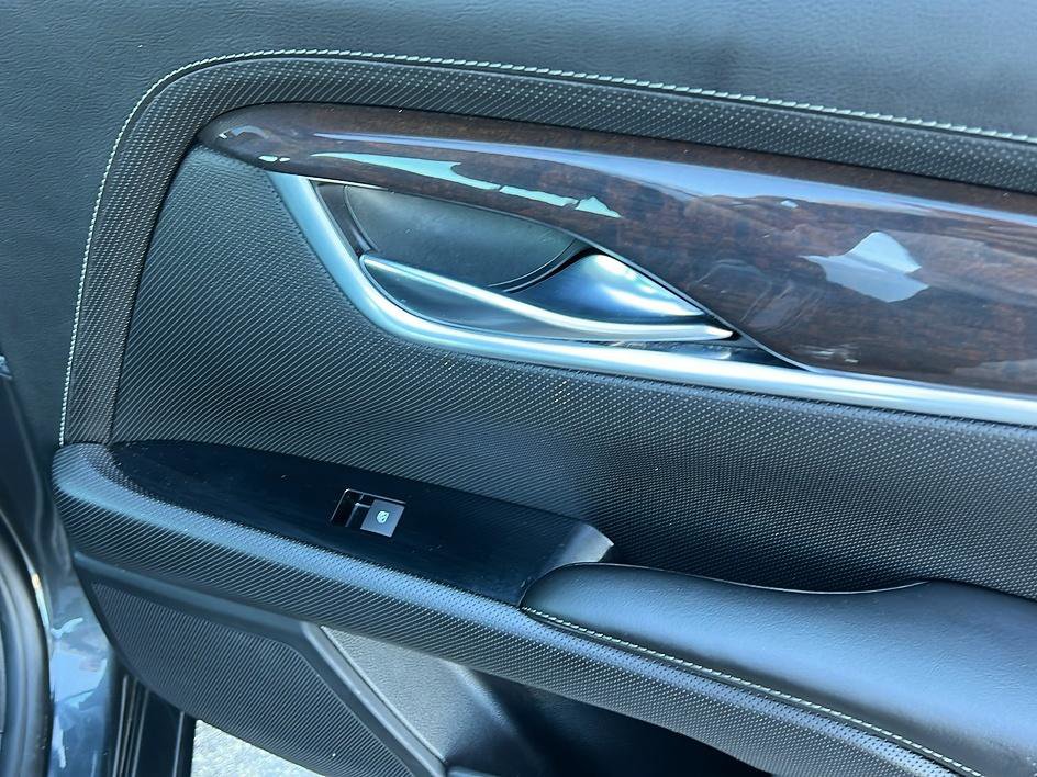 Used 2016 Cadillac XTS Luxury w/ Driver Awareness Package image 31