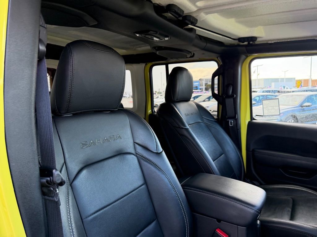 Used 2023 Jeep Wrangler Unlimited Sahara w/ Cold Weather Group image 21