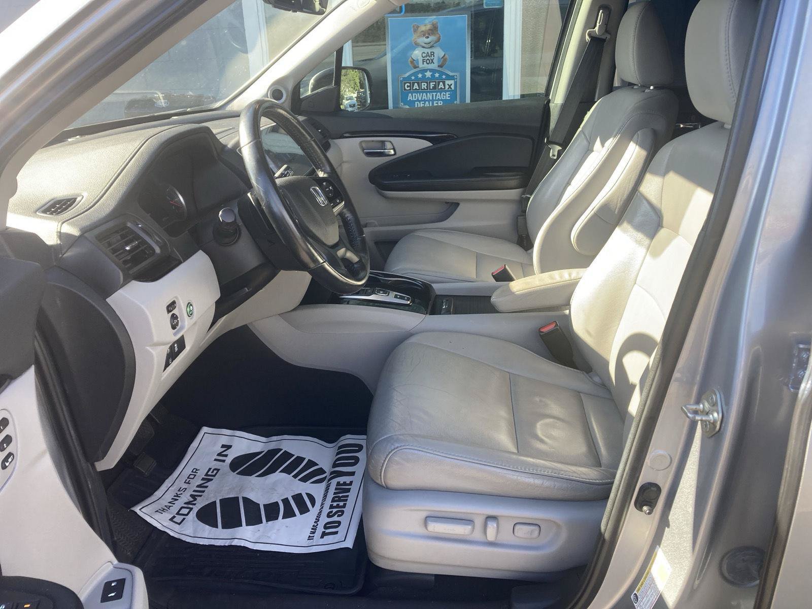 Used 2019 Honda Pilot Touring image 10