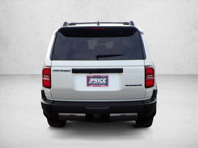 Used 2025 Toyota Land Cruiser w/ Premium Package video 3