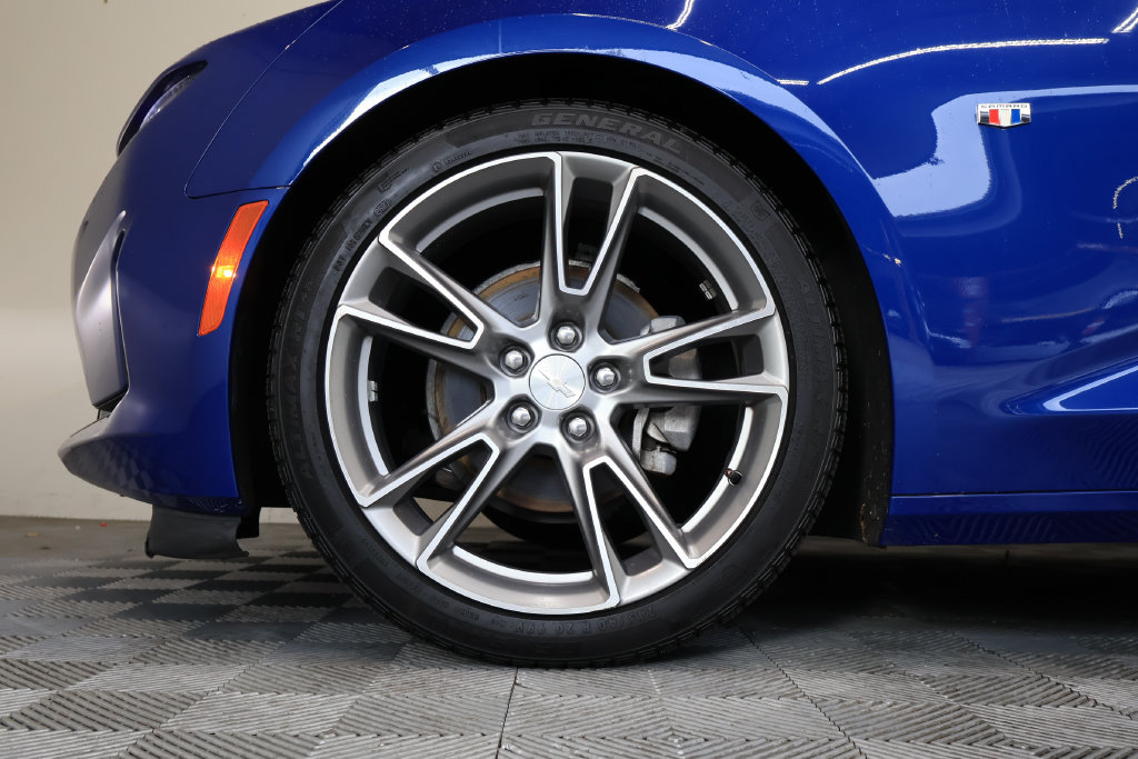Used 2019 Chevrolet Camaro LT w/ RS Package RWD image 9