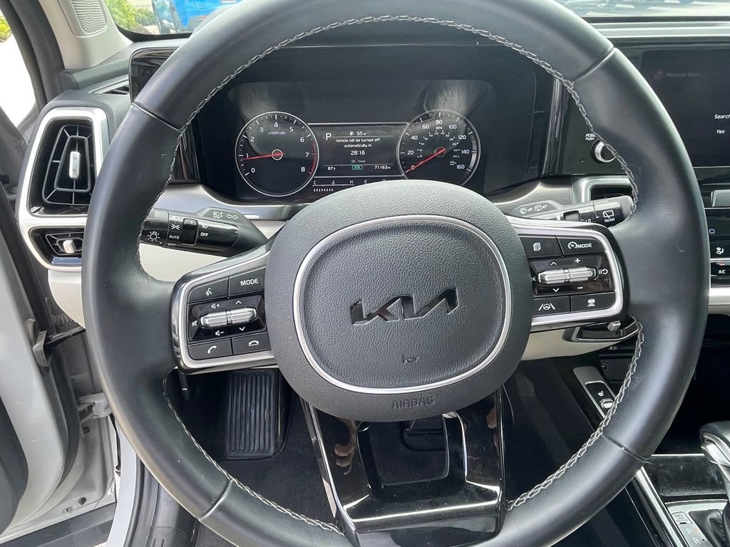 Used 2022 Kia Sorento SX FWD image 13