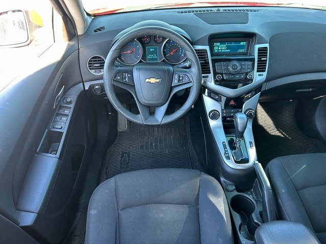 Used 2016 Chevrolet Cruze LT image 24