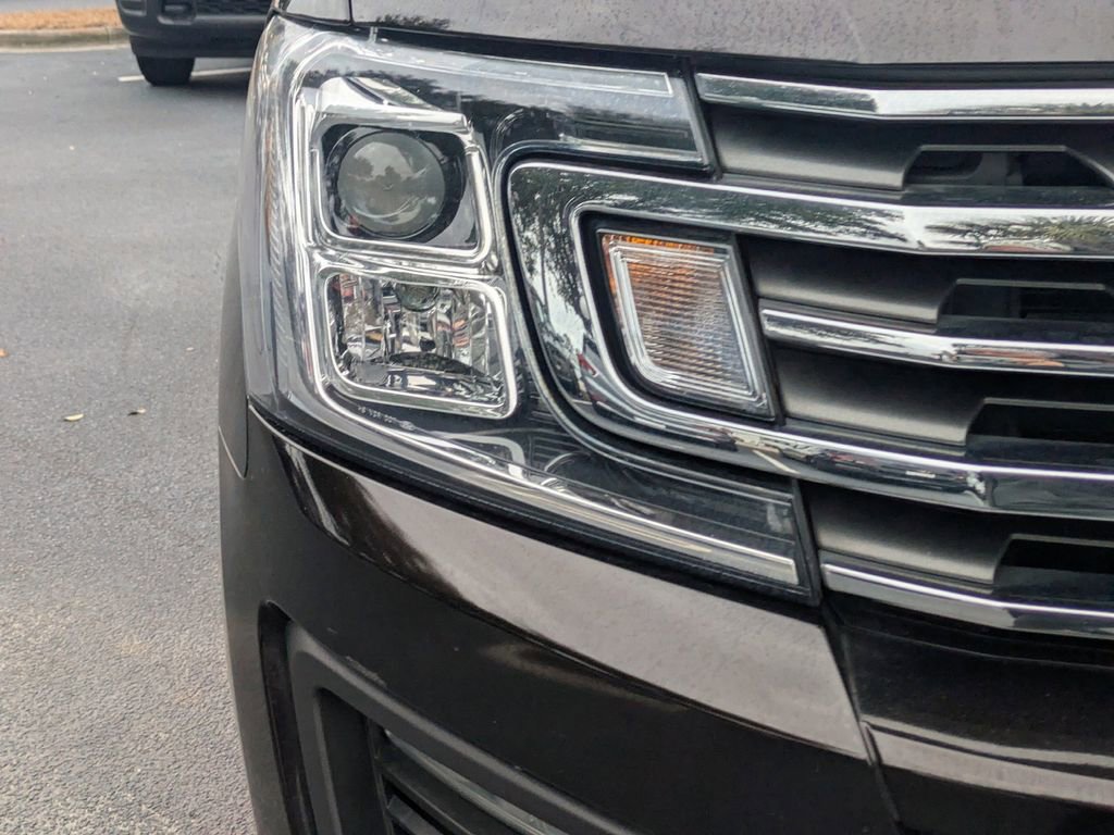 Used 2021 Ford Expedition XLT image 10