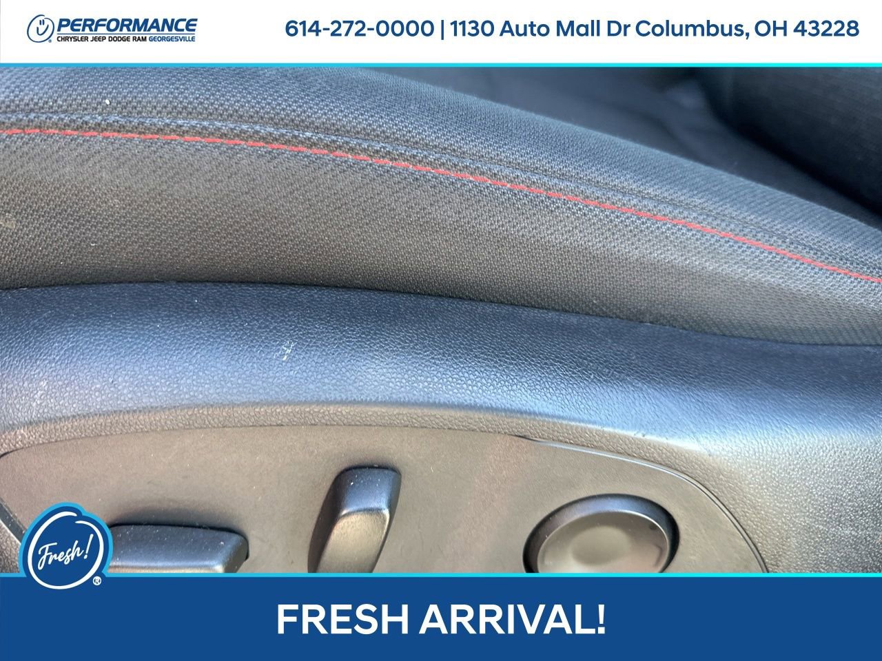 Used 2024 Chevrolet Traverse Z71 AWD/4WD image 12