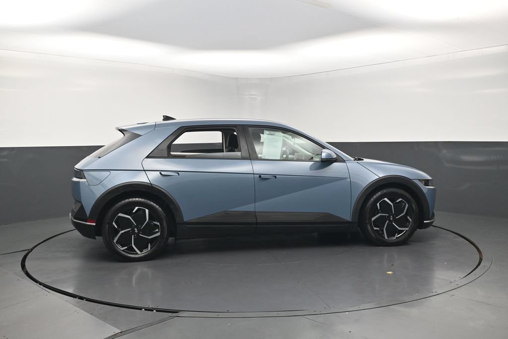 Used 2024 Hyundai Ioniq 5 SE RWD image 5