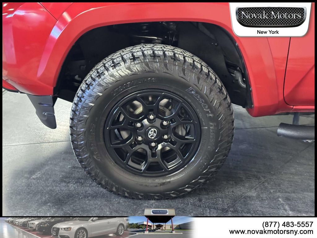 Used 2022 Toyota Tacoma SR5 image 8