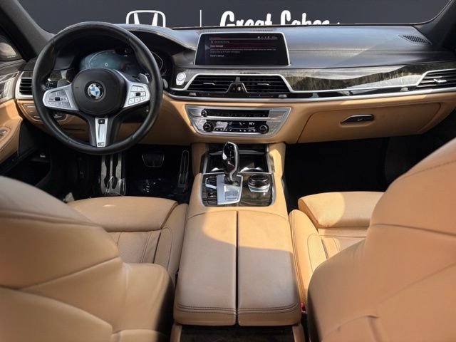 Used 2021 BMW 740i xDrive w/ M Sport Package AWD/4WD image 10