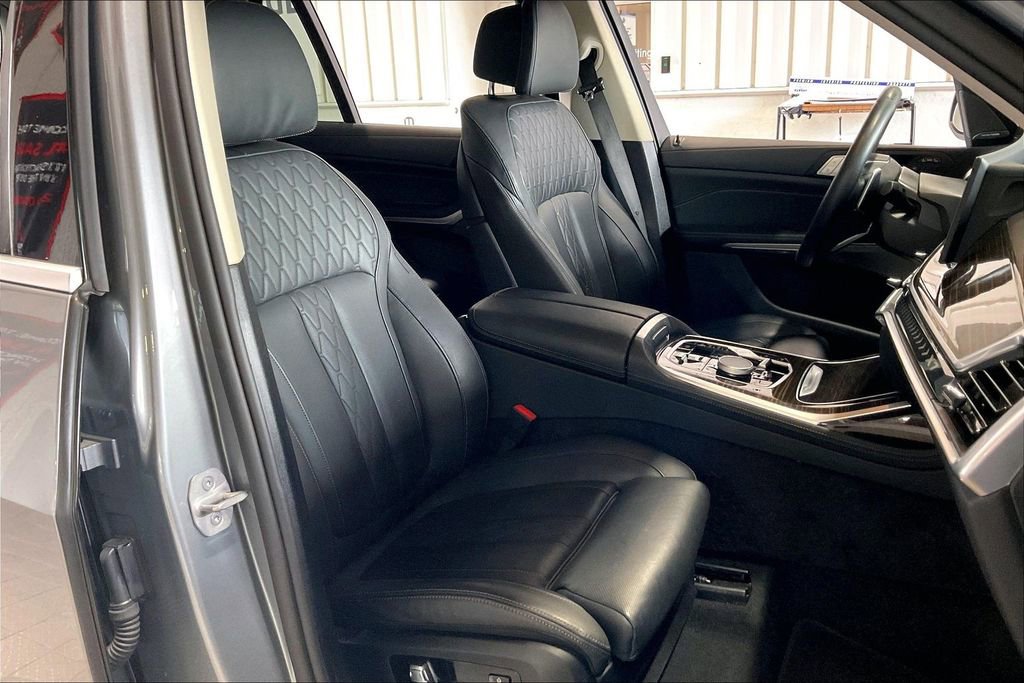Used 2026 BMW X7 xDrive40i AWD/4WD image 23