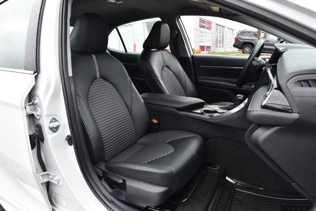 Used 2024 Toyota Camry SE image 19