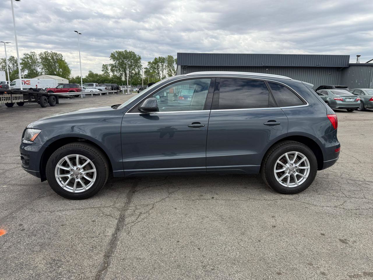 Used 2011 Audi Q5 2.0T Premium Plus AWD/4WD image 2