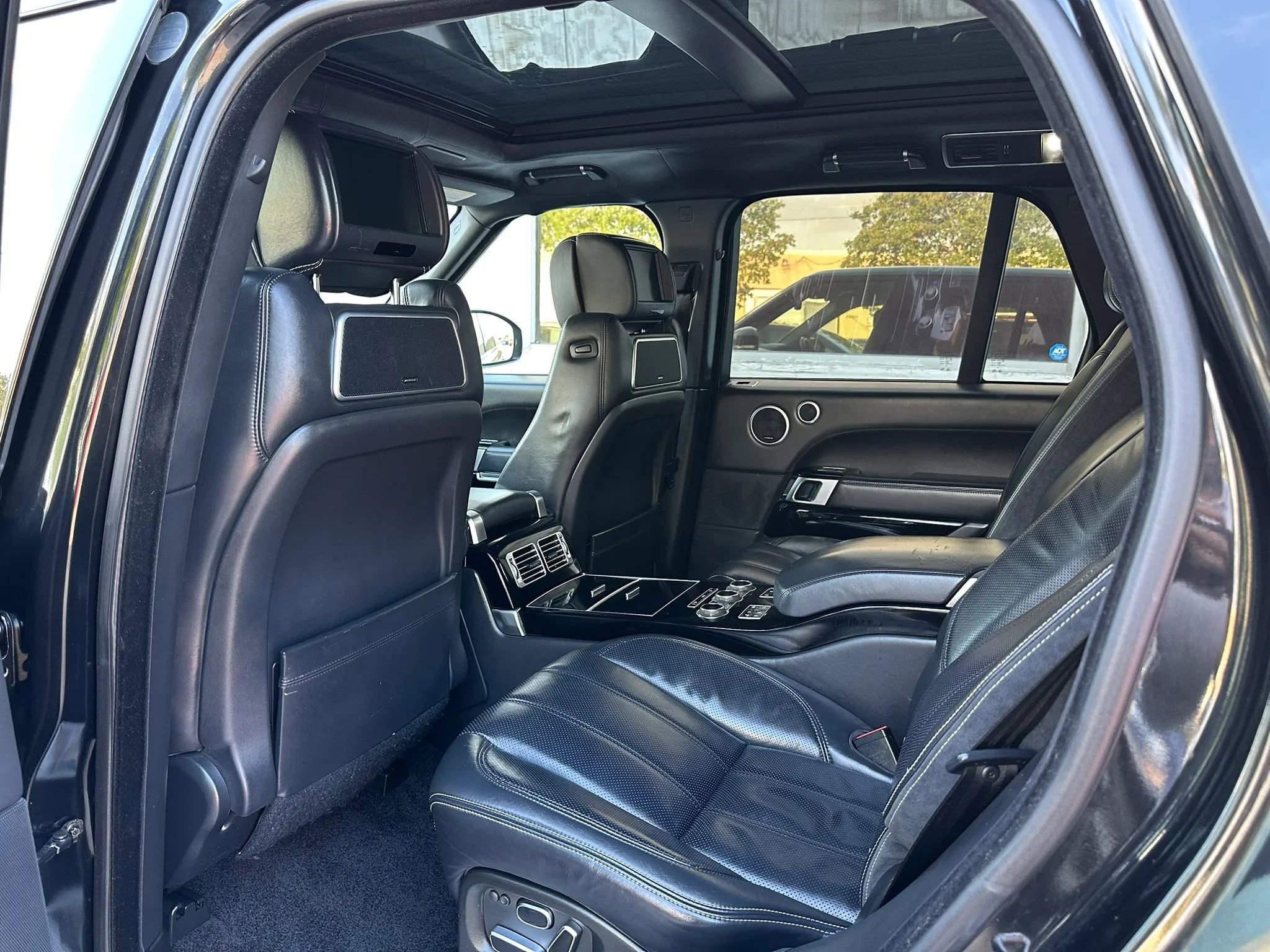 Used 2014 Land Rover Range Rover Autobiography AWD/4WD image 19
