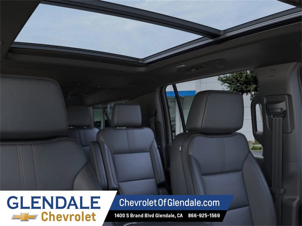 New 2026 Chevrolet Suburban RST image 24