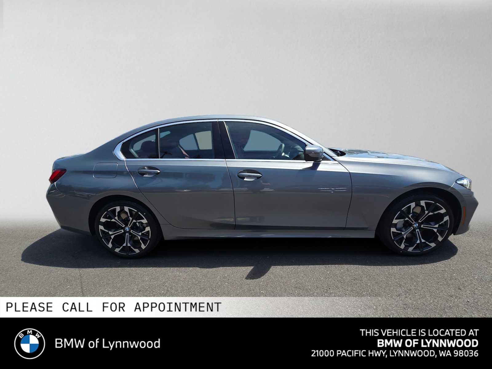 New 2026 BMW 330i xDrive Sedan w/ Convenience Package AWD/4WD image 2