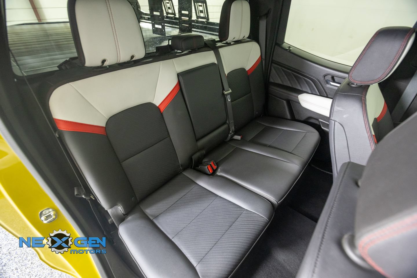 Used 2023 GMC Canyon AT4X AWD/4WD image 43