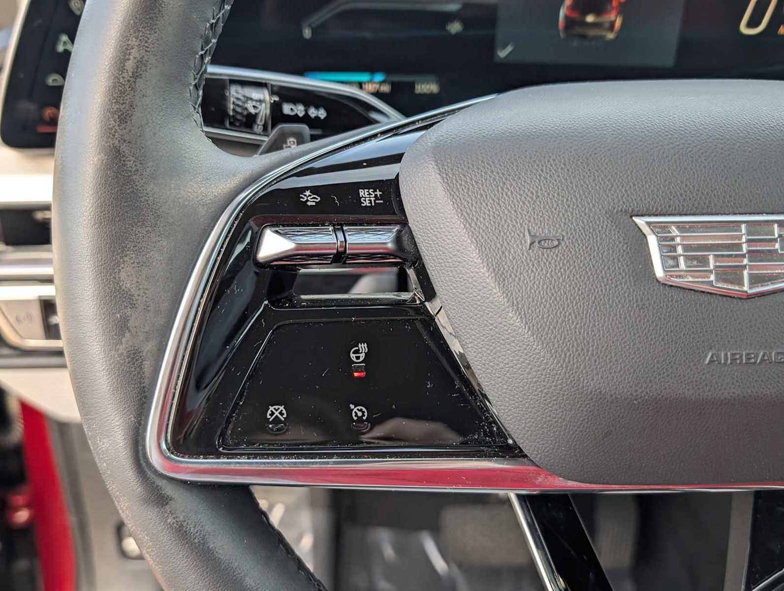 Used 2024 Cadillac Lyriq Sport image 13