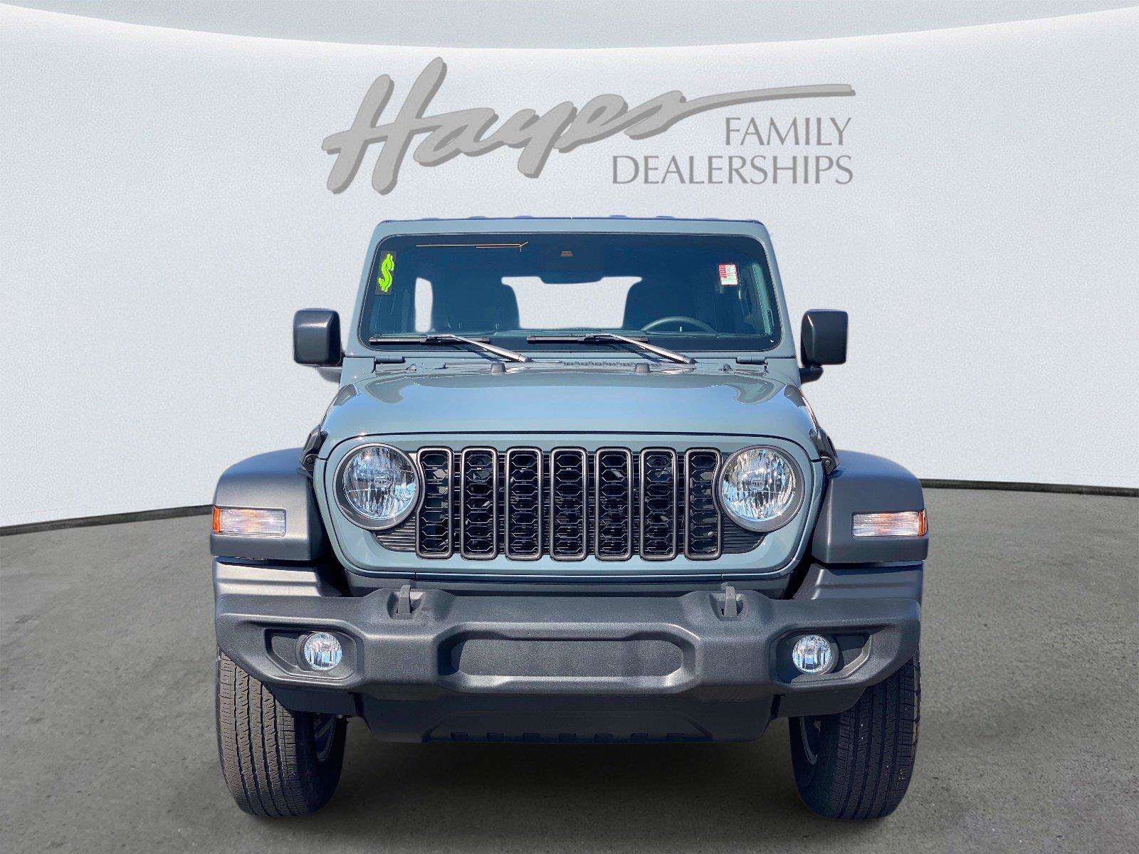 Used 2024 Jeep Wrangler Unlimited Sport AWD/4WD image 9