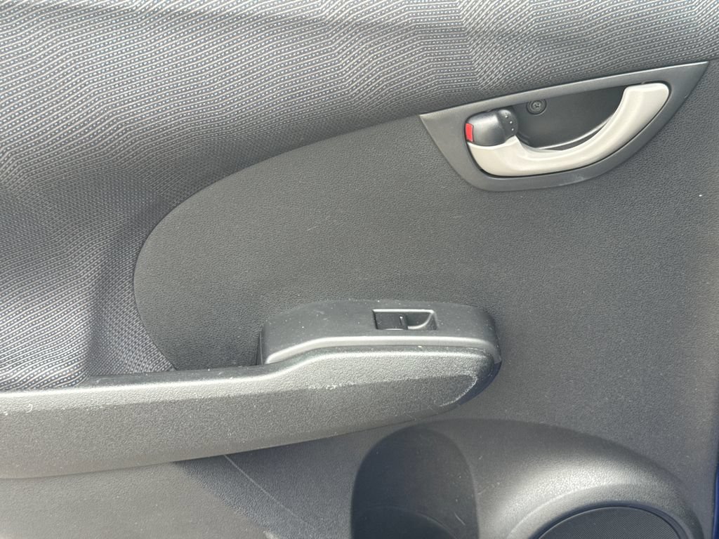 Used 2011 Honda Fit Sport image 21