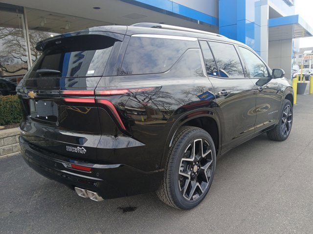 New 2026 Chevrolet Traverse High Country w/ LPO, Floor Liner Package AWD/4WD image 4