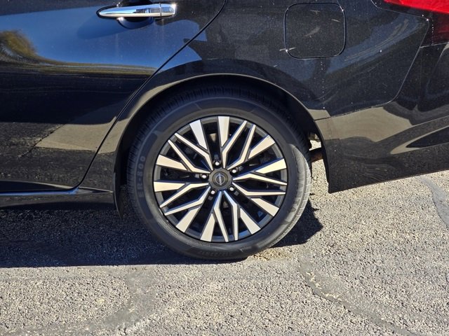 Used 2024 Nissan Altima 2.5 SV image 14