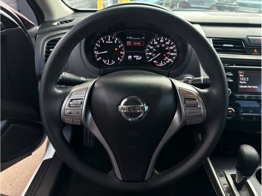 Used 2014 Nissan Altima 2.5 S w/ Display Audio Package FWD image 14