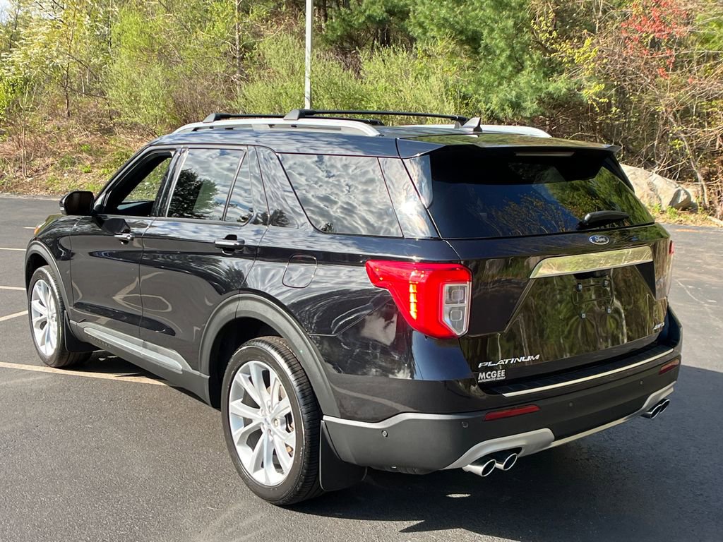 Used 2022 Ford Explorer Platinum w/ Equipment Group 601A AWD/4WD image 3