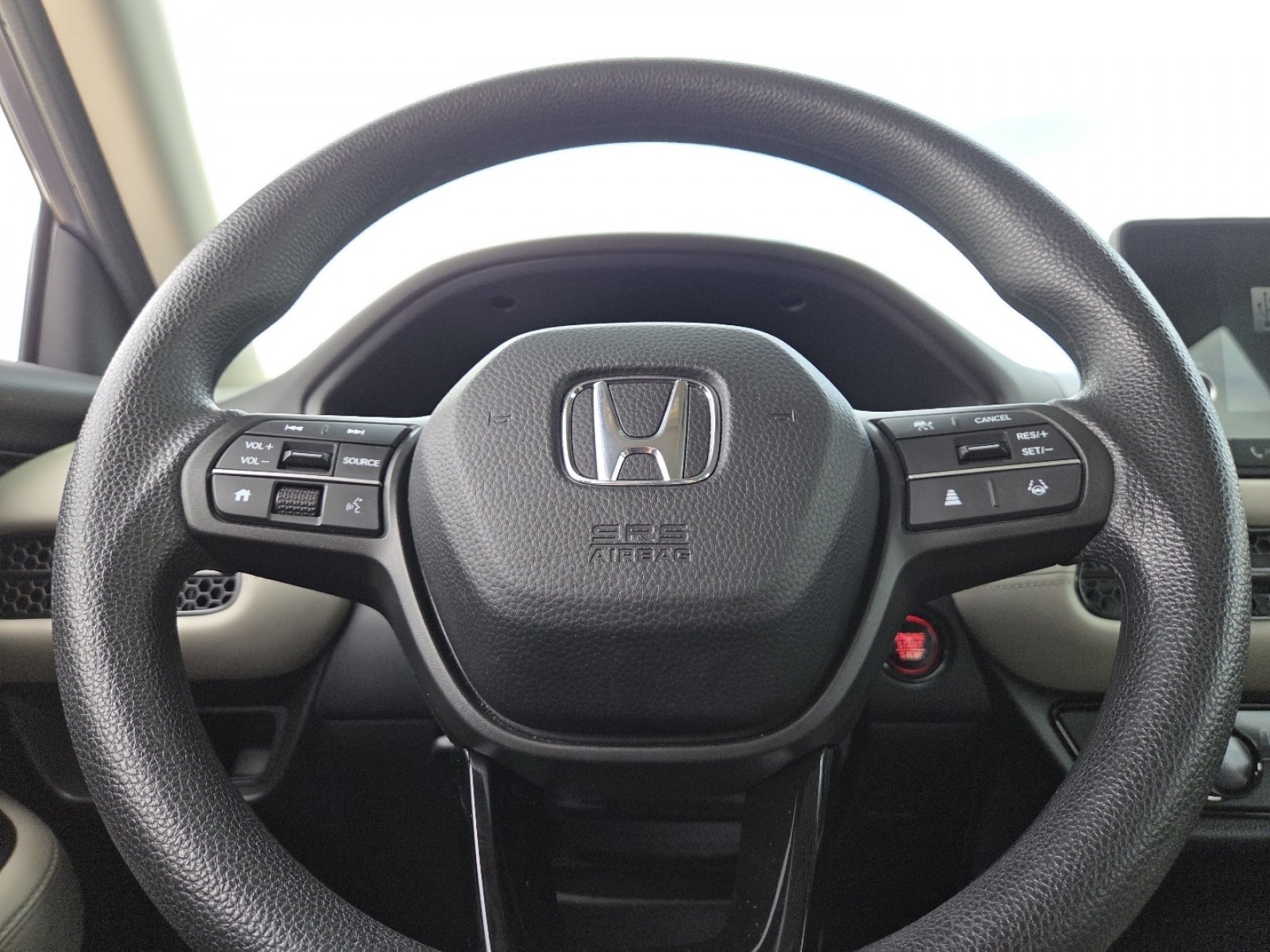 Used 2023 Honda HR-V LX image 26