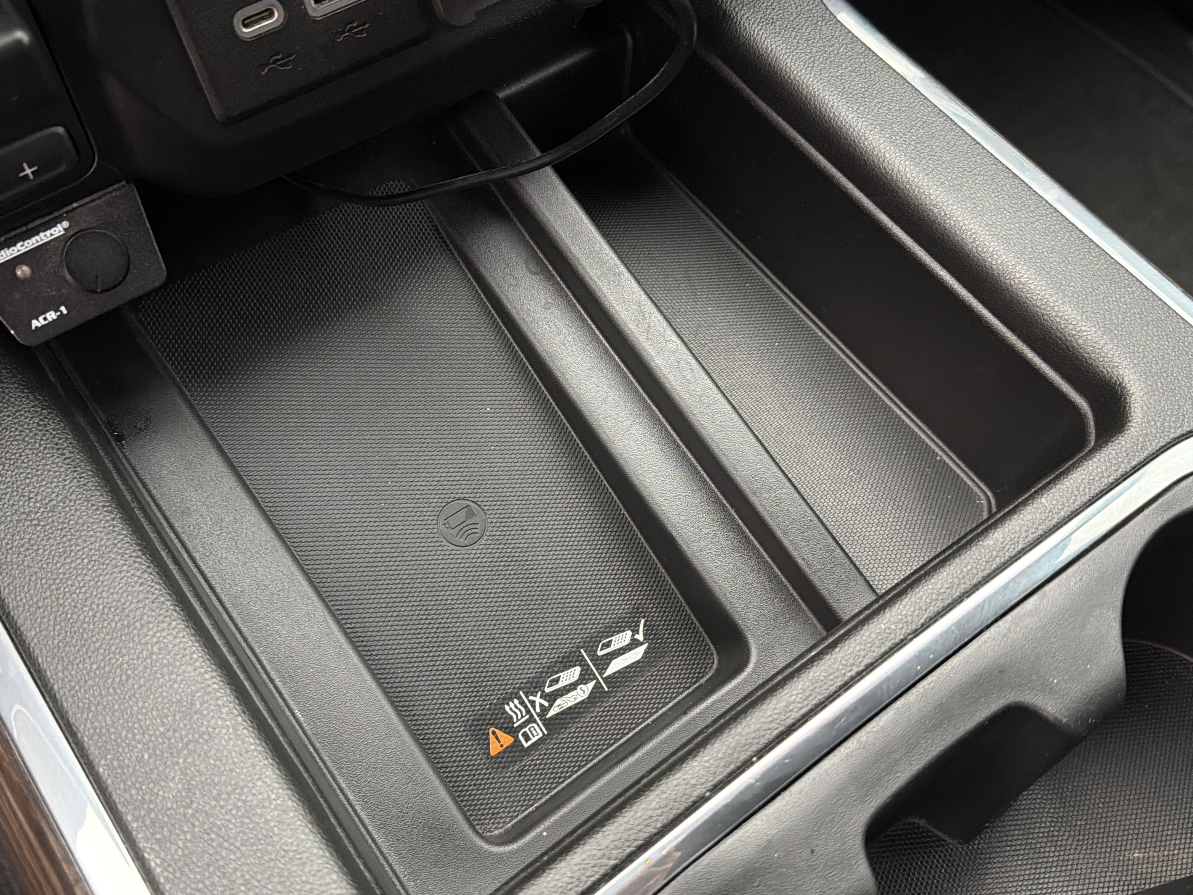 Used 2019 Chevrolet Silverado 1500 High Country w/ Technology Package image 35