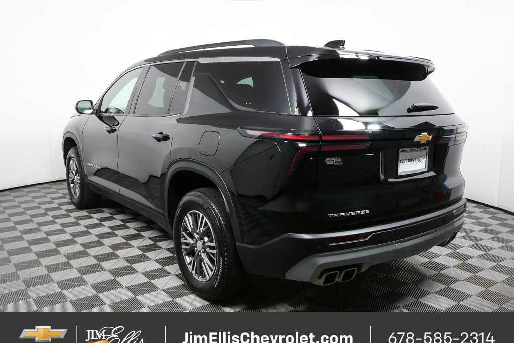 Certified 2025 Chevrolet Traverse LT image 30