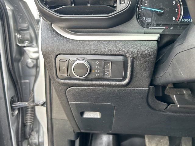 Used 2022 Ford Explorer XLT image 19