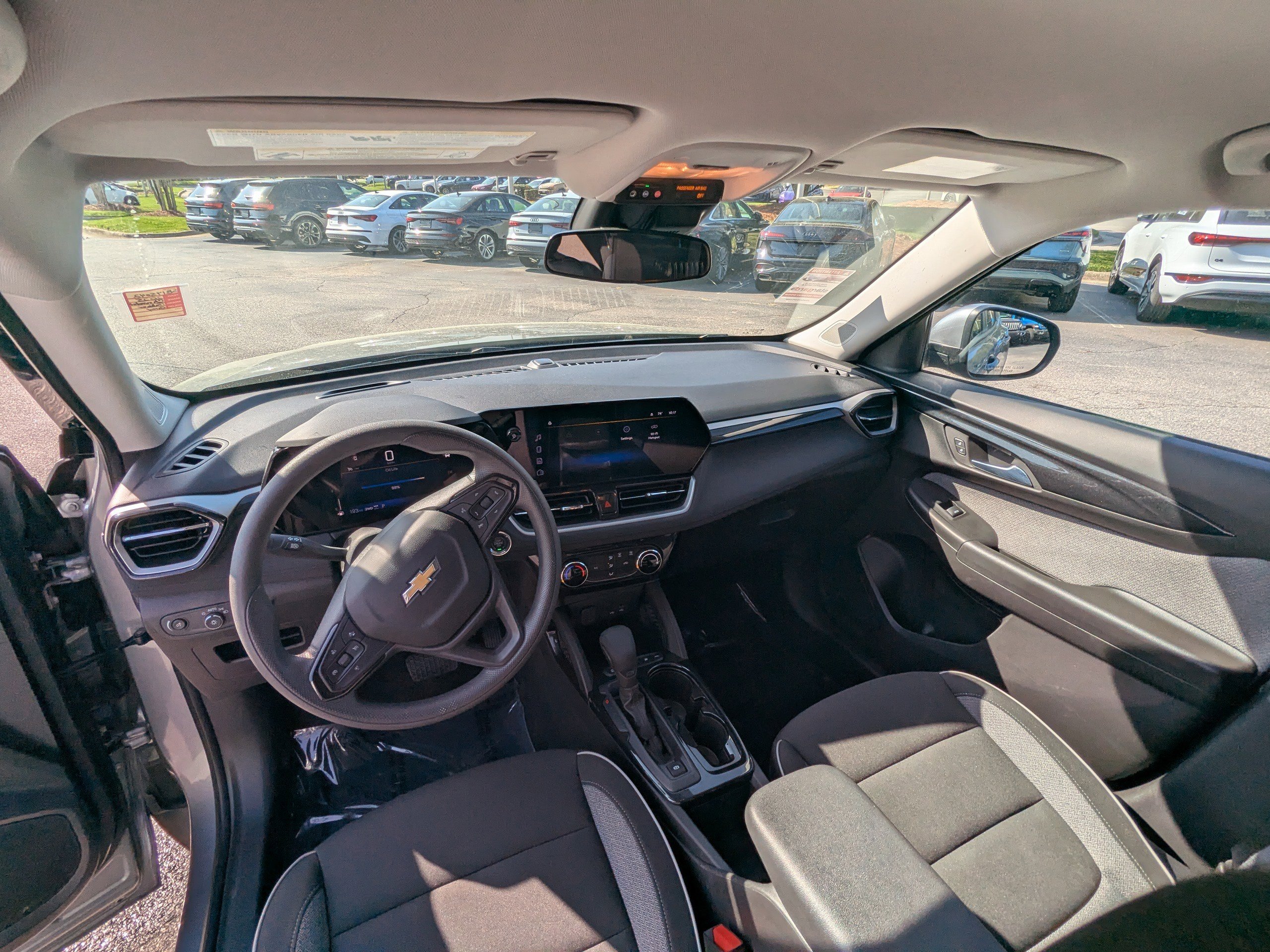 Used 2025 Chevrolet TrailBlazer LT image 13